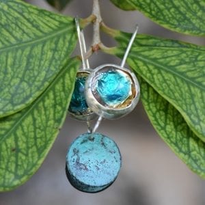 עגילים עם נגיעה אנרגטית – יופי שמרפא